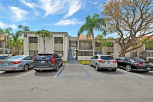 7943 SW 104th St, Miami, FL 33156, Sold 04/14/23