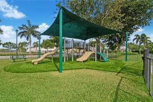 415 NE 194th Ln #415, Miami, FL 33179, Sold 05/22/23