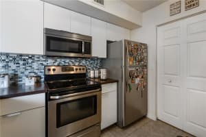 11145 SW 6th St APT 101, Pembroke Pines, FL 33025, Sold 05/31/23