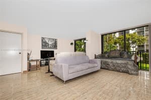 17011 N Bay Rd APT 107, Sunny Isles Beach, FL 33160, Sold 07/05/23