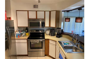 3405 NW 44th St APT 102, Lauderdale Lakes, FL 33309, Sold 06/30/23