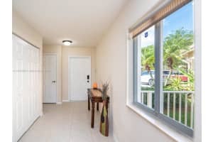 9119 Chambers St, Tamarac, FL 33321, Sold 04/27/23