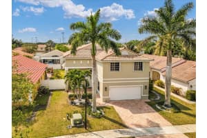 318 SW 194th Ave, Pembroke Pines, FL 33029, Sold 06/12/23
