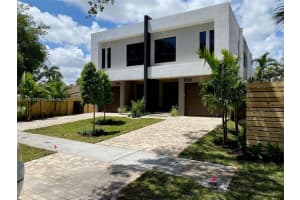 809 SW 10th Terrace, Fort Lauderdale, FL 33315, Sold 05/15/23