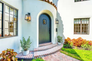2074 Prairie Ave, Miami Beach, FL 33139, Sold 07/03/23