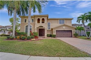 19235 S Gardenia Ave, Weston, FL 33332, Sold 05/15/23