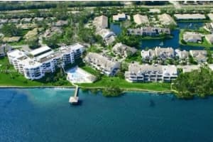 15 Lakeshore Dr, Hypoluxo, FL 33462, Sold 05/03/23