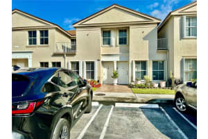 9187 Fontainebleau Blvd, Miami, FL 33172, Sold 05/01/23