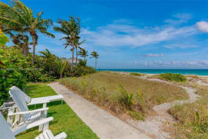 384 S Beach Rd, Hobe Sound, FL 33455, Sold 07/20/23