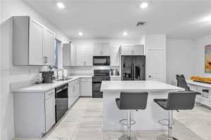 1048 SE 24th Ave, Homestead, FL 33035, Sold 05/30/23
