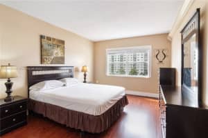 400 Kings Point Dr APT 521, Sunny Isles Beach, FL 33160, Sold 08/18/23
