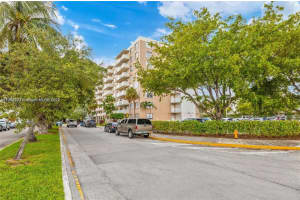 1455 N Treasure Dr H, North Bay Village, FL 33141, Sold 06/29/23