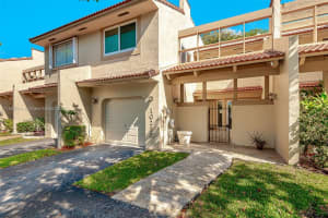 10235 NW 46th St, Doral, FL 33178, Sold 05/17/23