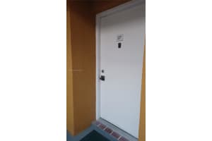 9711 Fontainebleau Blvd D207, Miami, FL 33172, Sold 06/05/23