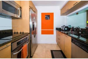 31 SE 5th St APT 3309, Miami, FL 33131, Sold 07/31/23