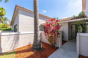400 NW 48th Ave, Deerfield Beach, FL 33442, Sold 05/05/23
