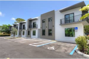 211 SE 4th St Unit 3, Hallandale Beach, FL 33009, Sold 06/15/23