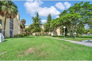 942 NE 199th St #2g, Miami, FL 33179, Sold 09/29/23