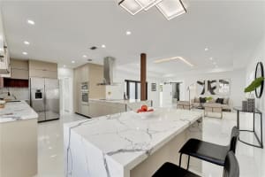 1200 Cleveland Rd, Miami Beach, FL 33141, Sold 07/03/23