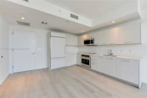 55 SW 9th St Apt 3607, Miami, FL 33130, Sold 10/17/23