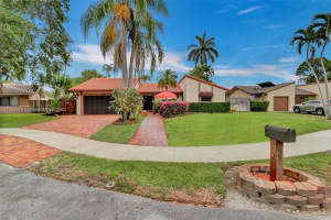 5550 SW 113th Ave, Cooper City, FL 33330, Sold 05/10/23