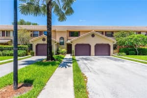 9156 Vineyard Lake Dr, Plantation, FL 33324, Sold 06/02/23