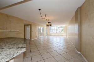3725 S Ocean Dr APT 424, Hollywood, FL 33019, Sold 12/19/23