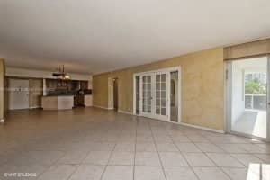 3725 S Ocean Dr APT 424, Hollywood, FL 33019, Sold 12/19/23