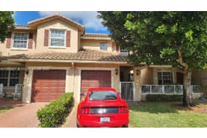 3322 Lakeside Dr #46, Davie, FL 33328, Sold 07/10/23