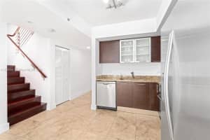 41 SE 5th St APT 508, Miami, FL 33131, Sold 06/12/23