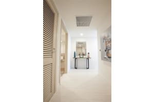 1000 Brickell Plaza Unit 3101, Miami, FL 33131, Sold 09/13/23