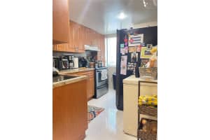 10720 NW 7th St #3b, Miami, FL 33172, Sold 06/08/23