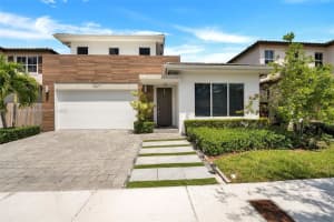 15271 SW 176th Ln, Miami, FL 33187, Sold 10/26/23