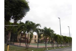 271 W Park Dr, Miami, FL 33172, Sold 05/15/23