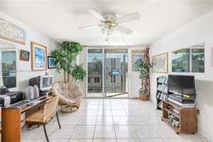 345 Ocean Dr APT 401, Miami Beach, FL 33139, Sold 07/17/23