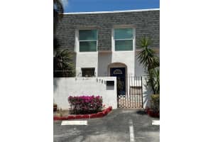 6785 SW 40th St, Davie, FL 33314, Sold 05/25/23