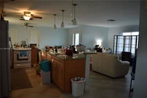 32 Fairview Blvd, Fort Myers Beach, FL 33931, Sold 05/03/24