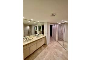2333 Brickell Ave Apartment 1616, Miami, FL 33129, Sold 08/11/23
