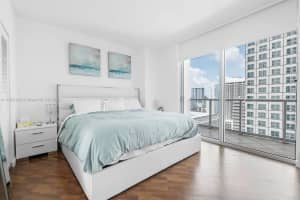 300 S Biscayne Blvd t 2305, Miami, FL 33131, Sold 07/03/23
