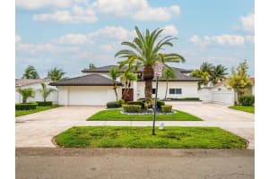 8530 NW 174th St, Hialeah, FL 33015, Sold 09/08/23