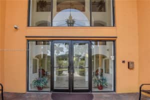 9340 Fontainebleau Blvd, Miami, FL 33172, Sold 05/04/23