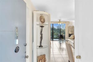 20500 W Country Club Dr APT 507, Aventura, FL 33180, Sold 07/24/23