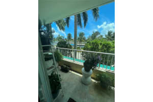625 Casa Loma Blvd UNIT 204, Boynton Beach, FL 33435, Sold 05/19/23