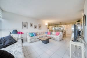 400 Leslie Dr APT 725, Hallandale Beach, FL 33009, Sold 06/26/23