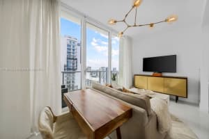 300 S Biscayne Blvd t 3709, Miami, FL 33131, Sold 08/16/23