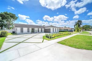 4860 N 37th St, Hollywood, FL 33021, Sold 05/31/23