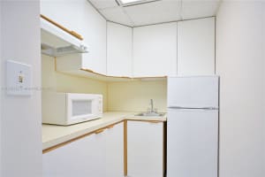 700 Biltmore Way APT 1117, Coral Gables, FL 33134, Sold 05/24/23