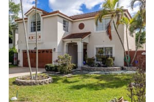 19603 NW 82nd Pl, Hialeah, FL 33015, Sold 05/30/23