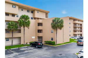 8897 Fontainebleau Blvd APT 112, Miami, FL 33172, Sold 05/31/23