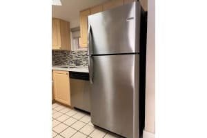 8323 Lake Dr APT 205, Doral, FL 33166, Sold 05/18/23